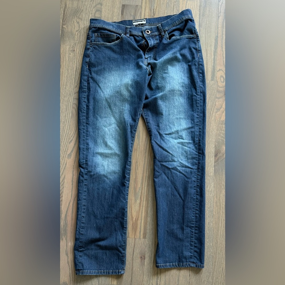 Travis Matthew Jeans- Blue size 34 very comfy